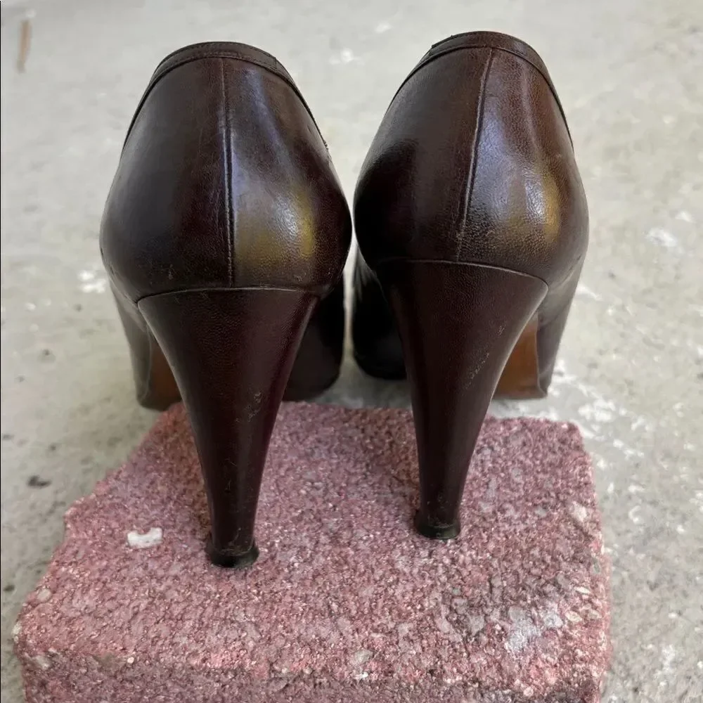 Vintage Gucci leather heels